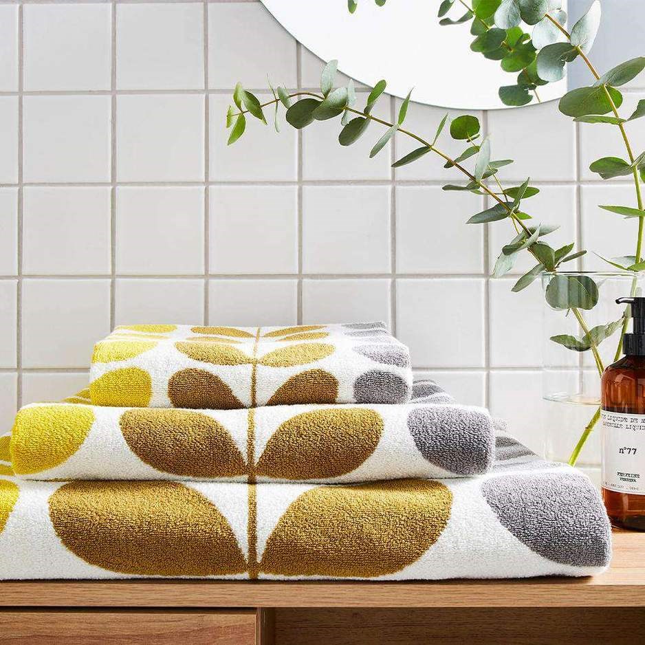 Trio Stem Dune Towel in Multi by Orla Kiely